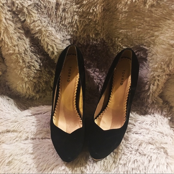torrid Shoes - Torrid black velvet cork sole heels